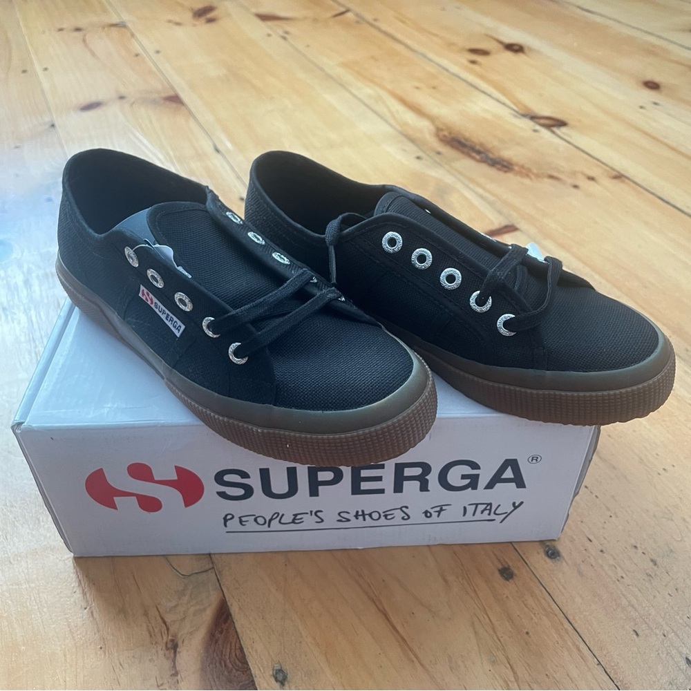 BRAND NEW Superga Women's 2750 Black Dark Gum Cotu Classic Sneaker Size 6.5